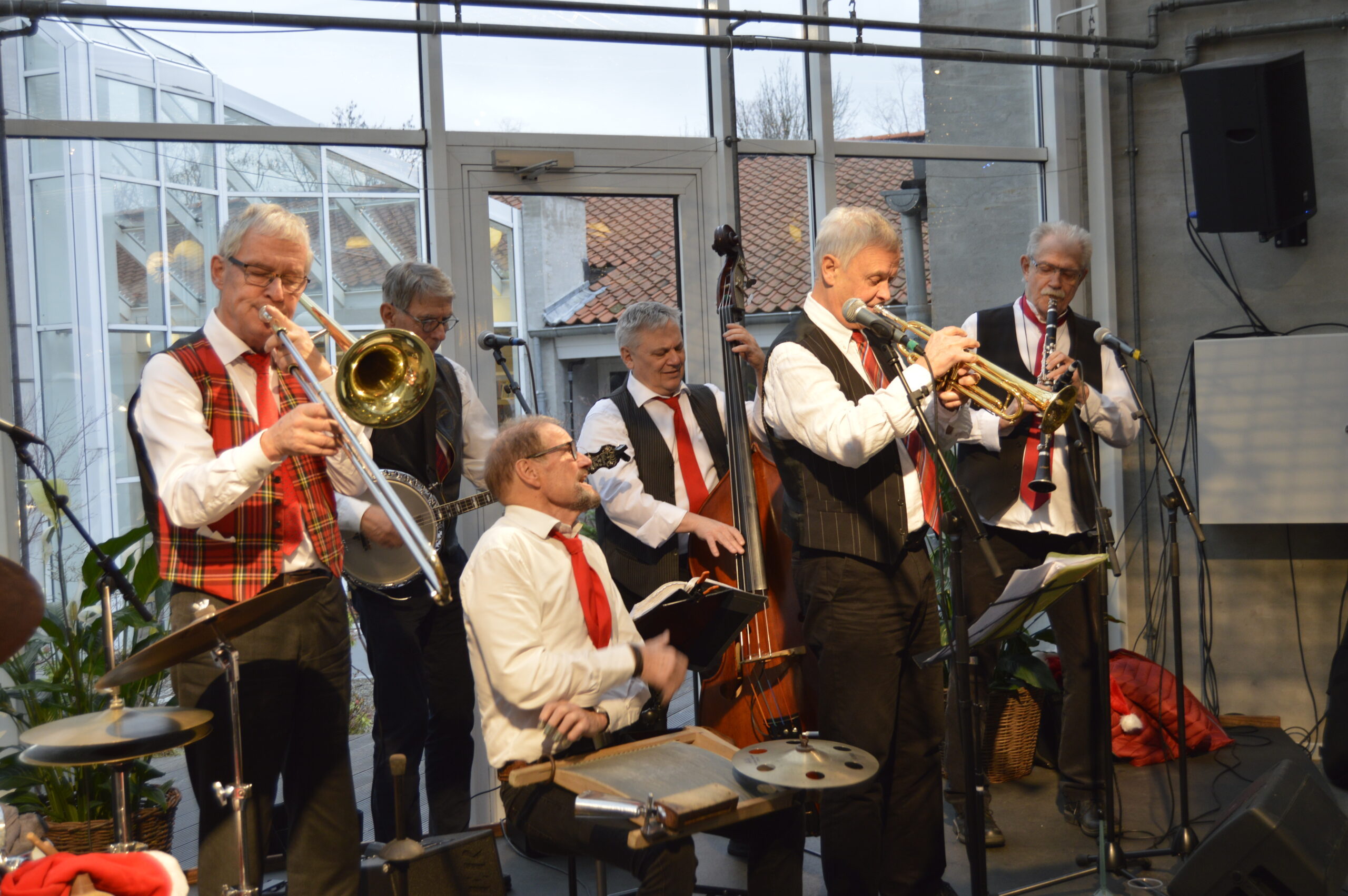 Hugos Jazzkapel spiller i Farum Kulturhus den 13. december. Pressefoto.